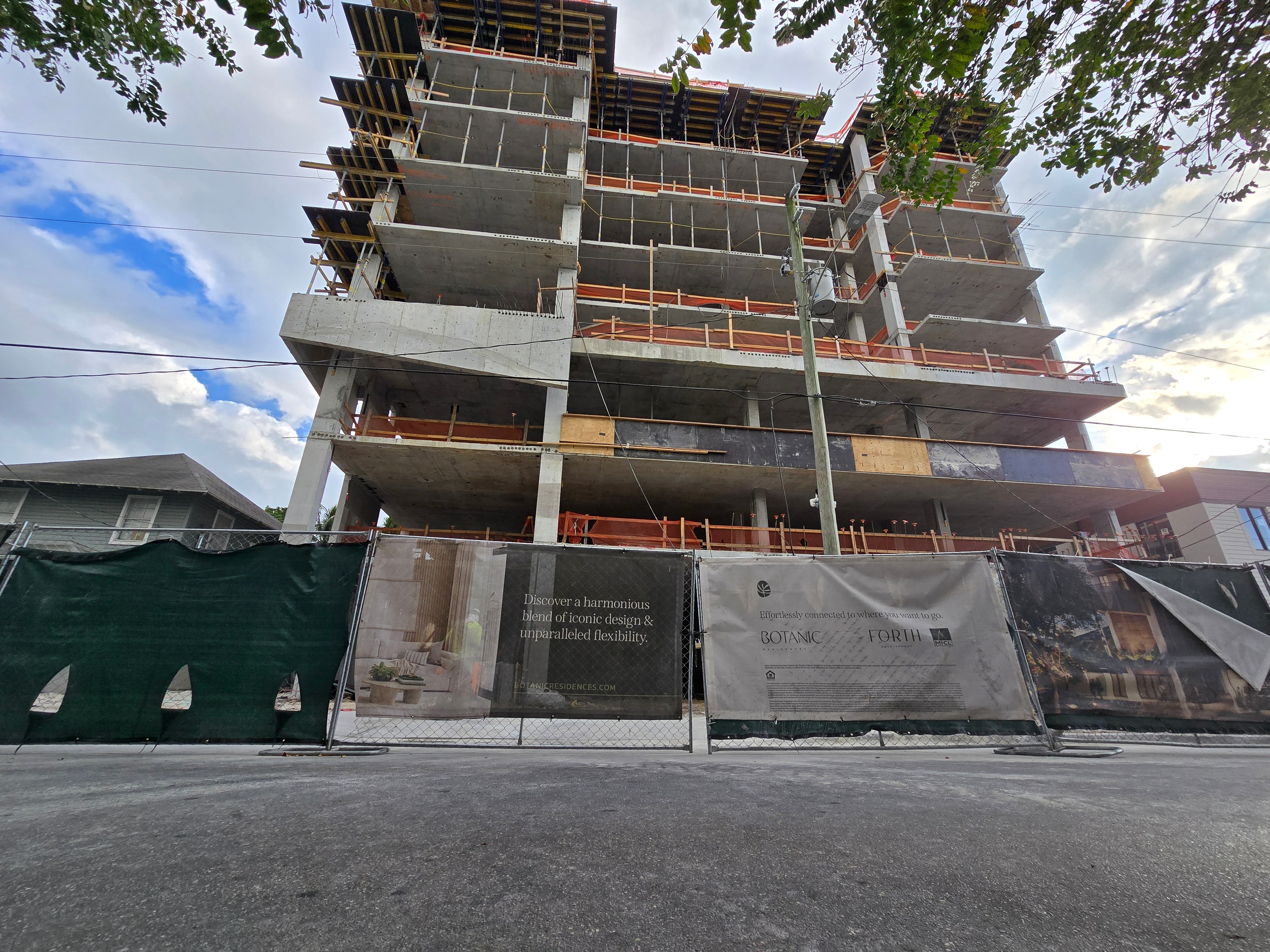 BOTANIC building exterior at a South Florida construction site